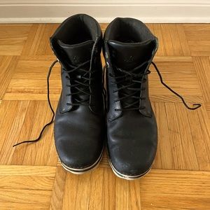 Timberland boots size 8 but fit a bit bigger